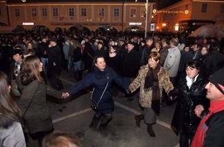 Požega: Doček Nove godine na Trgu Sv. Trojstva