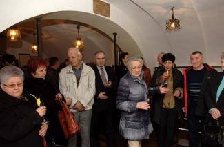 Požega: Pravoslavni vjernici proslavili Badnjak i Božić