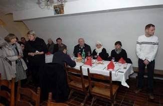 Požega: Pravoslavni vjernici proslavili Badnjak i Božić