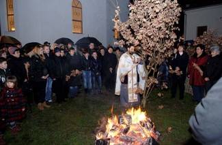 Požega: Pravoslavni vjernici proslavili Badnjak i Božić