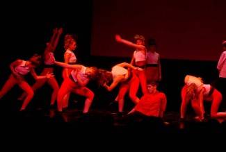 Požega: Plešimo hrvatsko - starije dobne skupine