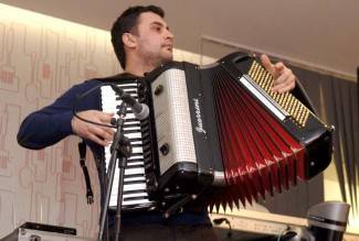 Požega: Glazbenici proslavili svoju Novu godinu u Coloru