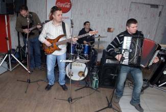 Požega: Glazbenici proslavili svoju Novu godinu u Coloru