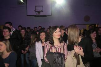 Požega: Gimnazijska fešta za Valentinovo