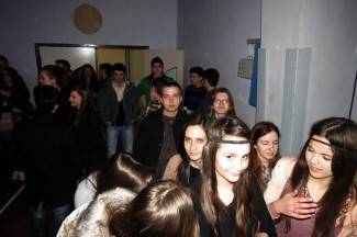 Požega: Gimnazijska fešta za Valentinovo