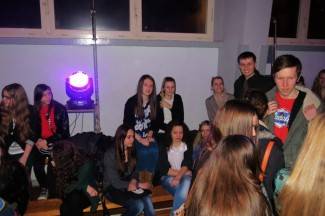 Požega: Gimnazijska fešta za Valentinovo