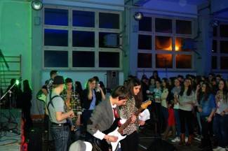 Požega: Gimnazijska fešta za Valentinovo