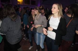 Požega: Gimnazijska fešta za Valentinovo