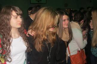 Požega: Gimnazijska fešta za Valentinovo