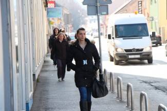 Požega: Lijepe žene prolaze kroz grad