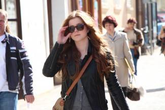 Požega: Lijepe žene prolaze kroz grad