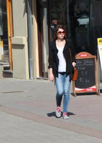 Požega: Lijepe žene prolaze kroz grad