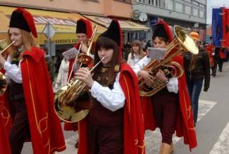 Grgurevo u Požegi: Mimohod povijesnih postrojbi