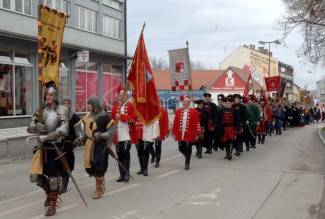 Grgurevo u Požegi: Mimohod povijesnih postrojbi