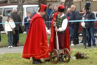 Grgurevo u Požegi: Mimohod povijesnih postrojbi