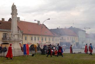 Grgurevo u Požegi: Mimohod povijesnih postrojbi