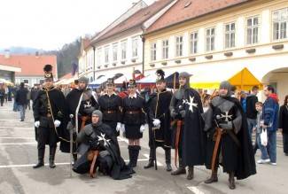 Grgurevo u Požegi: Mimohod povijesnih postrojbi