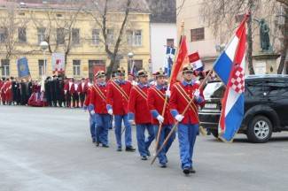 Grguri prošetali Požegom, ovaj put bez incidenta
