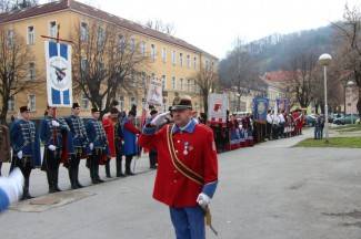 Grguri prošetali Požegom, ovaj put bez incidenta