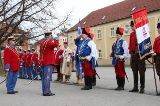 Grguri prošetali Požegom, ovaj put bez incidenta