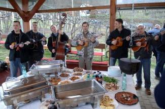 Požežani proslavili Grgurevo u vinogradima