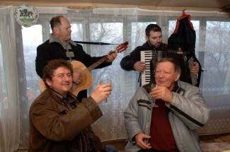 Požežani proslavili Grgurevo u vinogradima