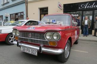 Najspretniji vozači se okušali na glavnom trgu (video)