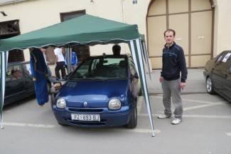 Najspretniji vozači se okušali na glavnom trgu (video)
