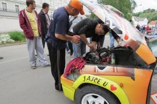 Najspretniji vozači se okušali na glavnom trgu (video)