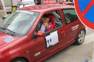 Najspretniji vozači se okušali na glavnom trgu (video)