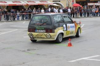Najspretniji vozači se okušali na glavnom trgu (video)