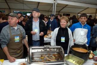 Velika: Najduži stol u Hrvata 2013.