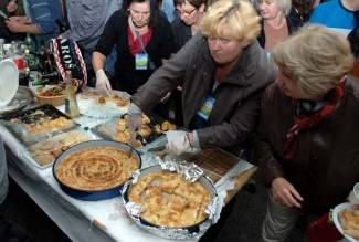 Velika: Najduži stol u Hrvata 2013.