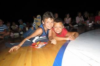 Kino u Grabriku: Preko 2.000 ljudi gledalo Madagaskar 3