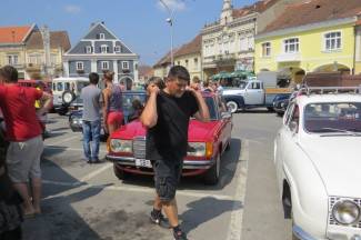 Tuning show u Velikoj i oldtimer izložba u Požegi (foto, video)