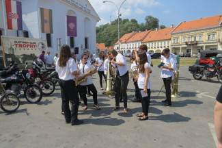 Tuning show u Velikoj i oldtimer izložba u Požegi (foto, video)