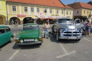 Tuning show u Velikoj i oldtimer izložba u Požegi (foto, video)