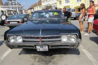 Tuning show u Velikoj i oldtimer izložba u Požegi (foto, video)