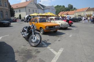 Tuning show u Velikoj i oldtimer izložba u Požegi (foto, video)
