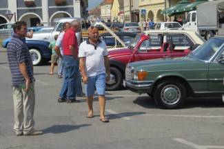 Tuning show u Velikoj i oldtimer izložba u Požegi (foto, video)