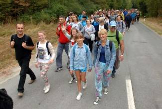 Tisuće vjernika na hodočašću prema Voćinu