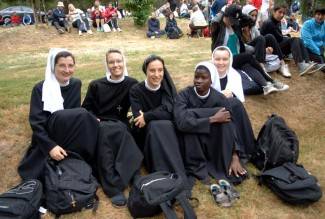 Tisuće vjernika na hodočašću prema Voćinu