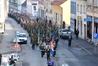 Požega: Lovački mimohod na Dan sv. Huberta