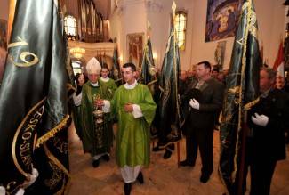 Požega: Lovački mimohod na Dan sv. Huberta