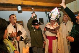 Martinje u podrumima Enjingija, Galića i obitelji Vuković