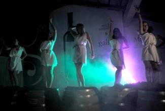 Martinje u podrumima Enjingija, Galića i obitelji Vuković