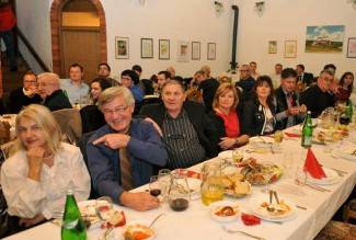 Martinje u podrumima Enjingija, Galića i obitelji Vuković