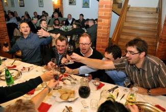 Martinje u podrumima Enjingija, Galića i obitelji Vuković