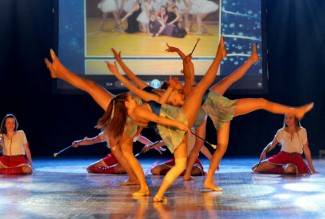 Noć svjetla: Plesni doček Djeda Božićnjaka u Grabriku