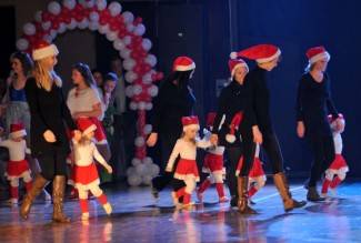 Noć svjetla: Plesni doček Djeda Božićnjaka u Grabriku